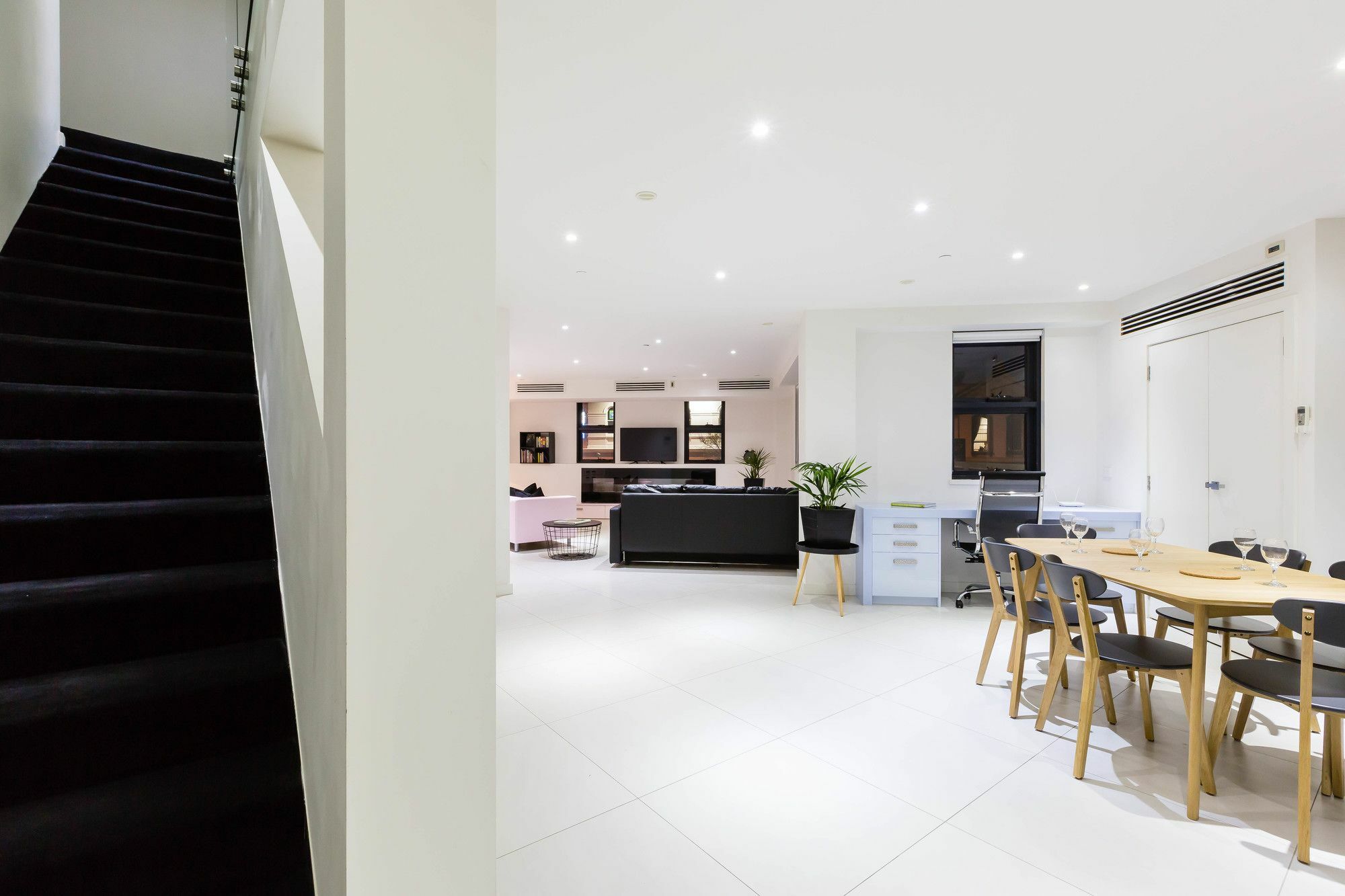 Maddison, 3Bdr Port Melbourne Apartment Bagian luar foto